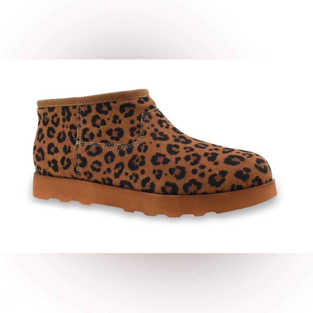 TIME and TRU Womens Leathers UpperSlip On Boot Size 6 Animal Print New - Picture 2 of 8
